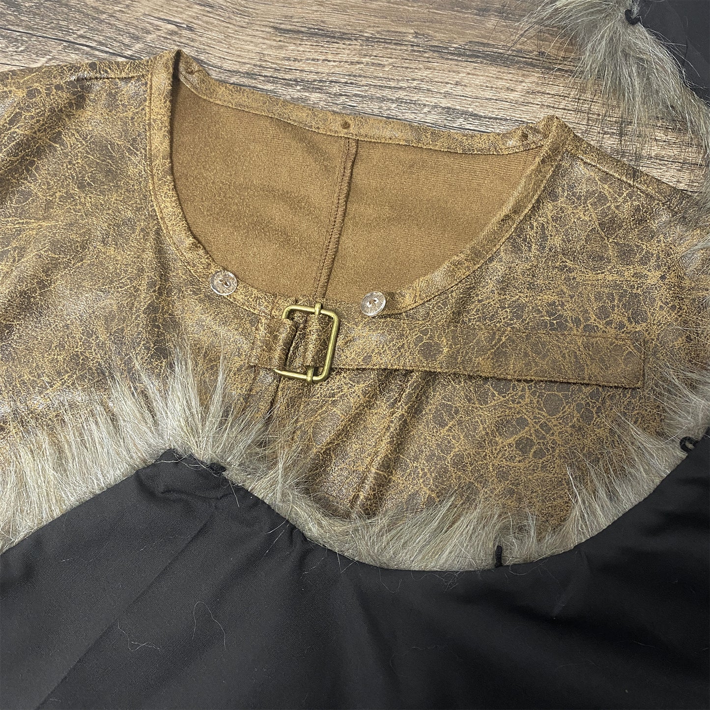 HiiFeuer Medieval Barbarian Cloak with Artificial Fur Shawl, Wrap Collar Viking Warrior Cape, Renaissance Role Play Costume