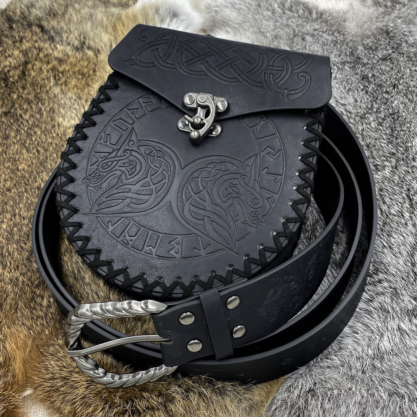HiiFeuer Medieval Embossed O Ring Belt with Nordic Embossed Belt Bag, Vintage Faux Leather Belt and Belt Pouch Set for LARP