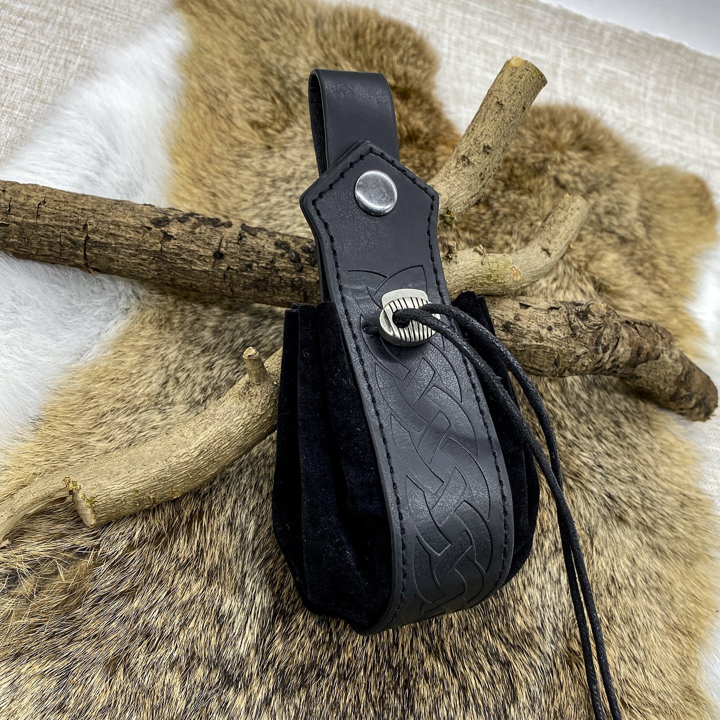 HiiFeuer Medieval O Ring Belt with Portable Drawstring Pouch, Retro Renaissance Faux Leather Belt and Purse Set for Ren Faire