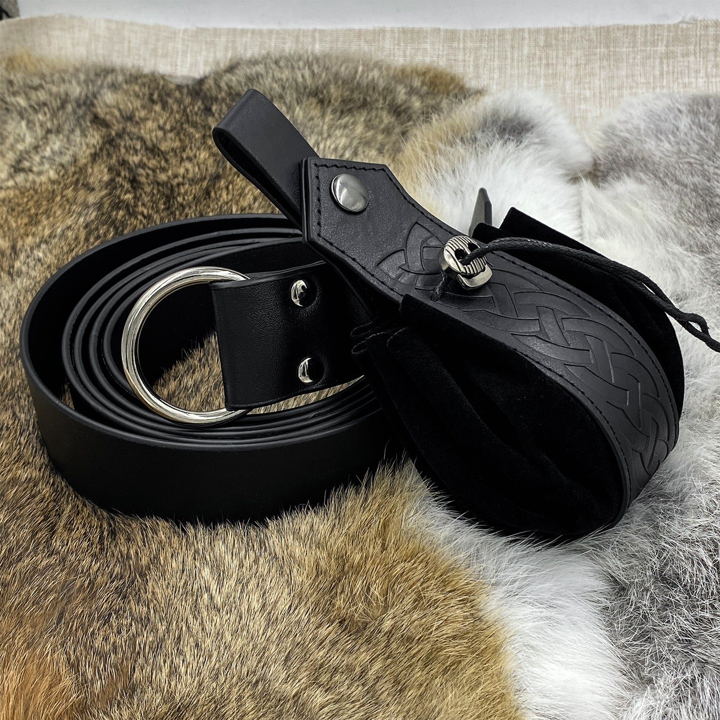HiiFeuer Medieval O Ring Belt with Portable Drawstring Pouch, Retro Renaissance Faux Leather Belt and Purse Set for Ren Faire