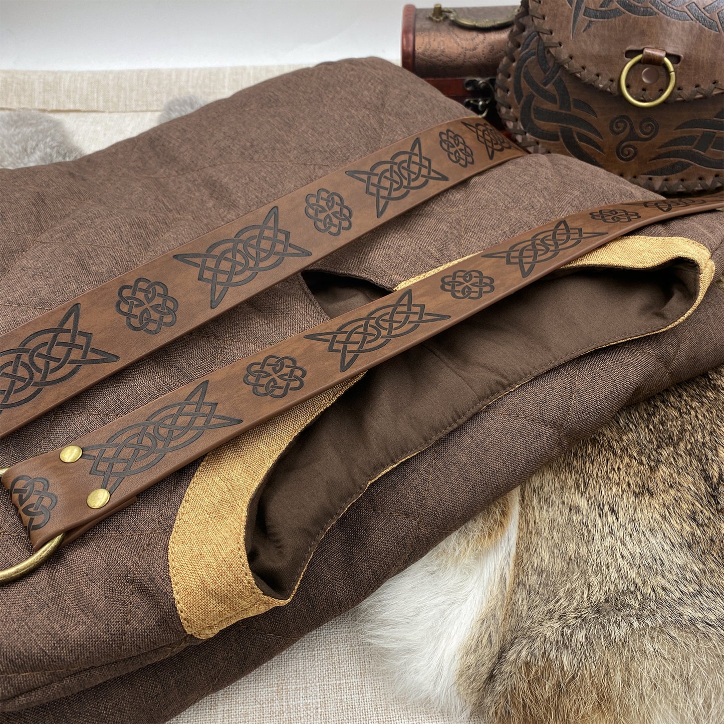 HiiFeuer Medieval Costume Tunic, With Vintage Belt and Bag, Mercenary Knight Body Cloth Armor, Renaissance LARP Cosplay Set