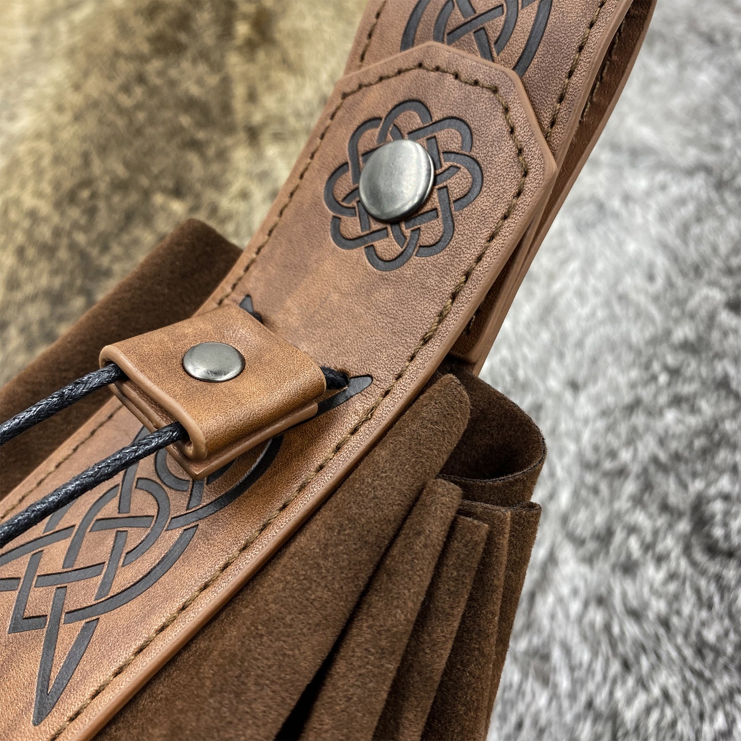 HiiFeuer Medieval O Ring Belt with Portable Drawstring Pouch, Retro Renaissance Faux Leather Belt and Purse Set for Ren Faire