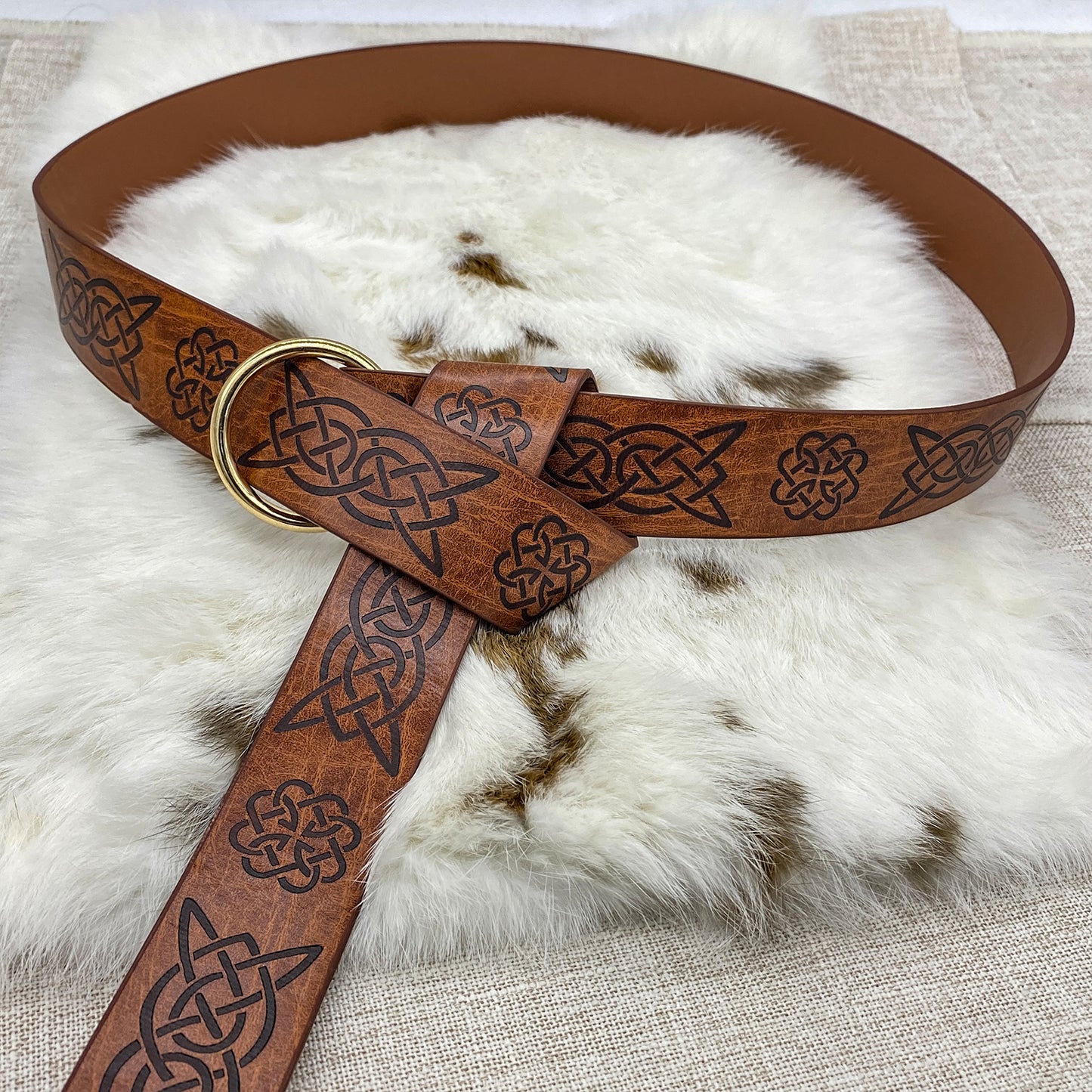 HiiFeuer Medieval Embossed PU Leather O-Ring Belt, Retro Renaissance Knight Belt