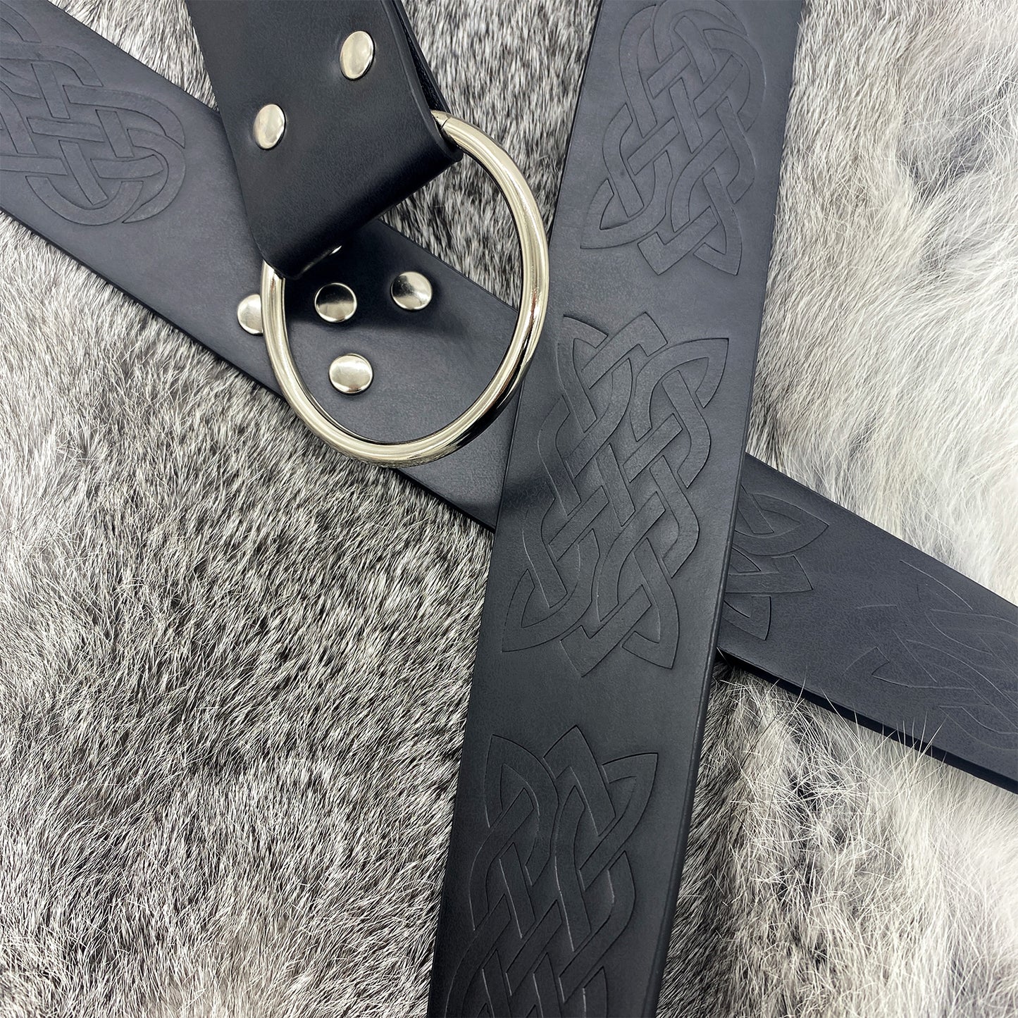 HiiFeuer Medieval Embossed PU Leather O-Ring Belt, Retro Renaissance Knight Belt