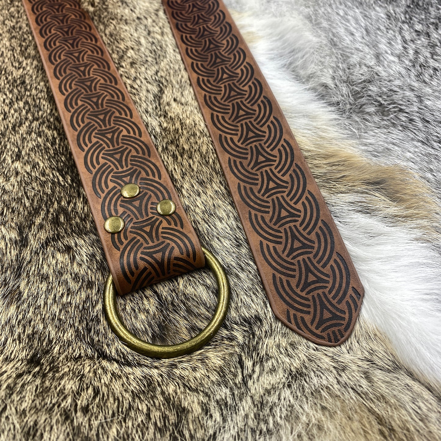 HiiFeuer Medieval Embossed PU Leather O-Ring Belt, Retro Renaissance Knight Belt