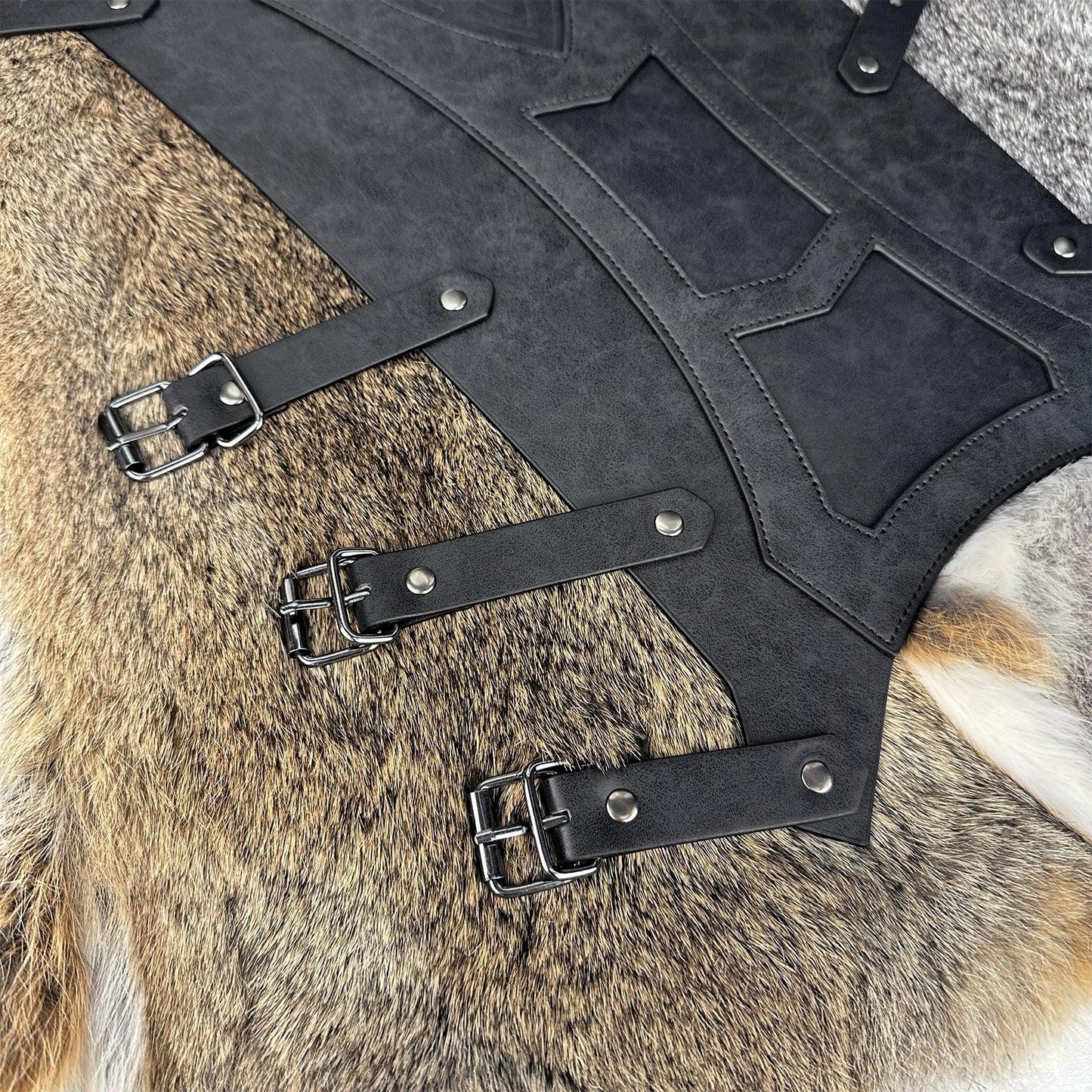 HiiFeuer Medieval Faux Leather Leg Gaiters, Vintage Middle Ages Knight Leg Armor, Mercenary Leg Guards for LARP