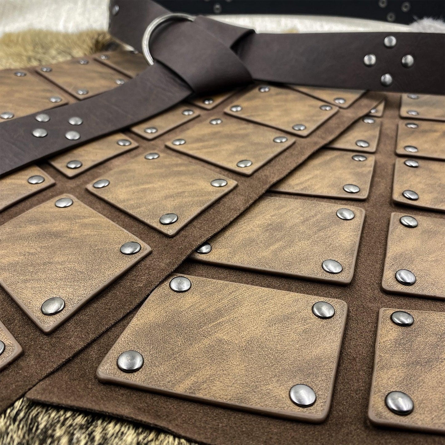 HiiFeuer Medieval Faux Leather Thigh Armor, Retro Double Sides Waist Armor with Belt, Mercenary&Knights Skirt Armor for LARP