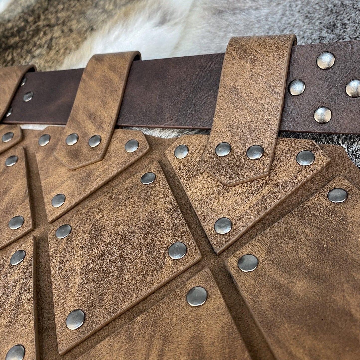 HiiFeuer Medieval Faux Leather Thigh Armor, Retro Double Sides Waist Armor with Belt, Mercenary&Knights Skirt Armor for LARP