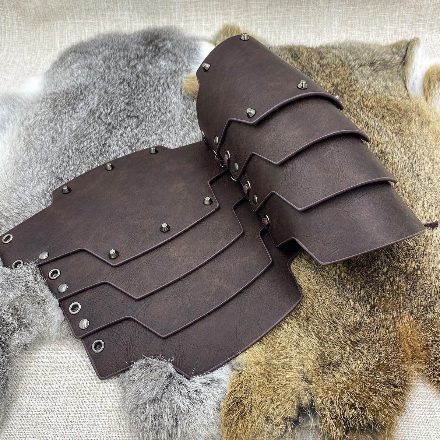 HiiFeuer Medieval Faux Leather 4 Layers Bracers Arm Armor, Middle Ages Mercenary Gauntlets, Costume Knight Archer Arm Guards
