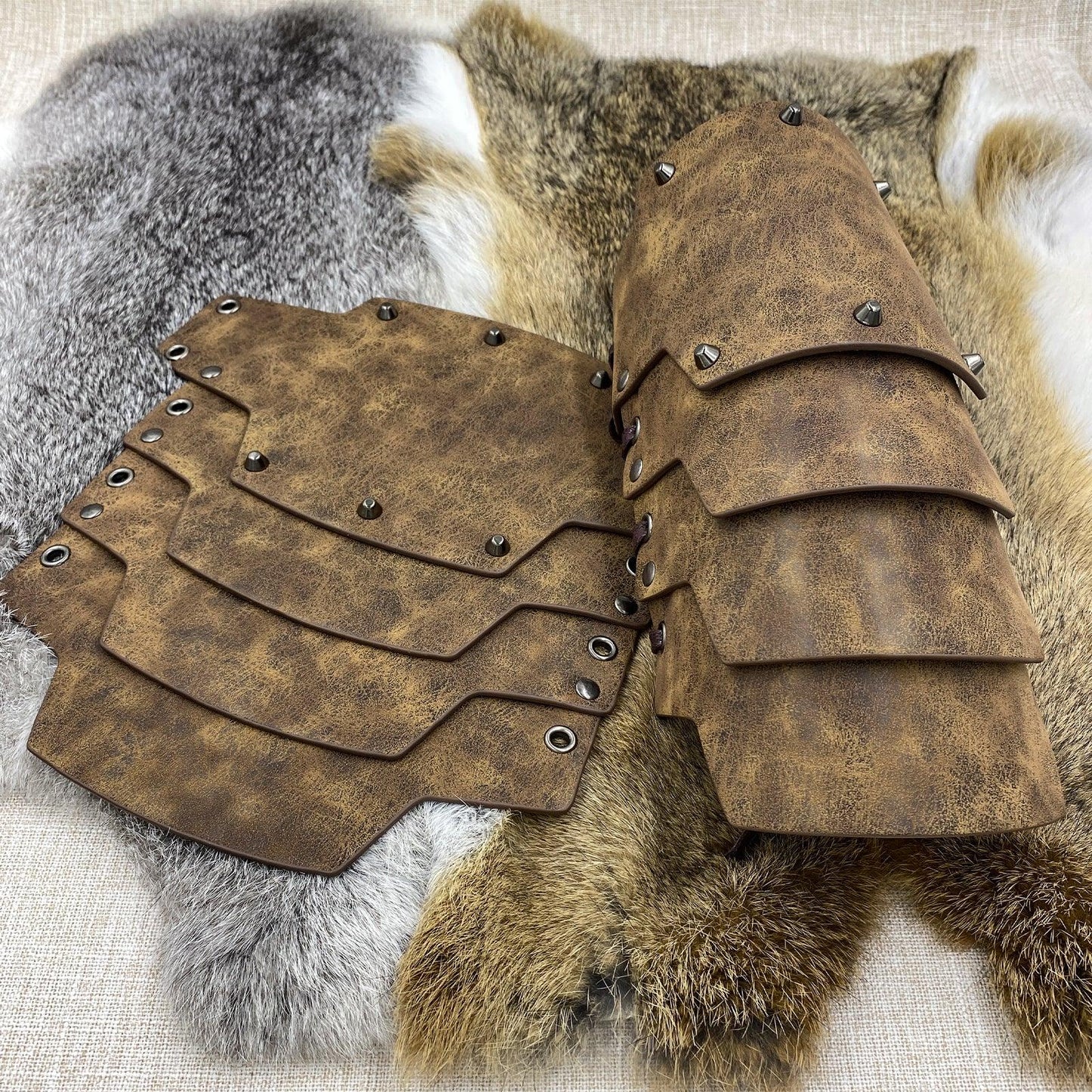 HiiFeuer Medieval Faux Leather 4 Layers Bracers Arm Armor, Middle Ages Mercenary Gauntlets, Costume Knight Archer Arm Guards