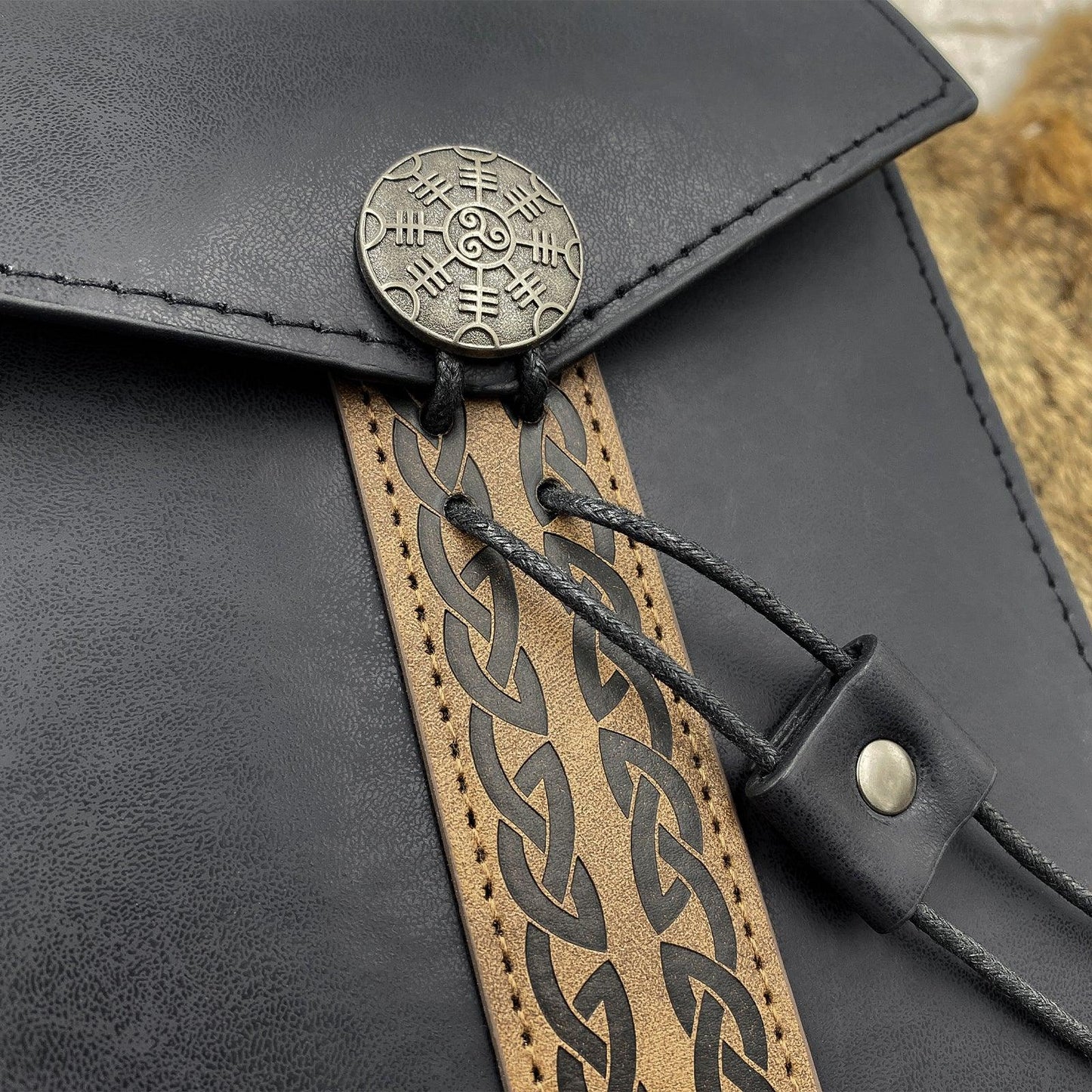 HiiFeuer Vintage Medieval Faux Leather Belt Bag, Retro Middle Ages Belt Pouch Waist bag, Portable Side Pack For LARP Ren Faire