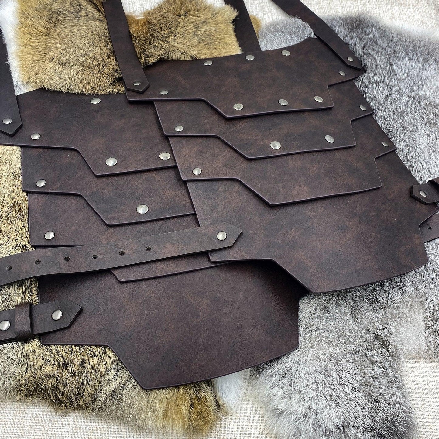 HiiFeuer Medieval Faux Leather Double Pauldron, Vintage Mercenary Knight Shoulder Armor for LARP/Cosplay Ren Faire