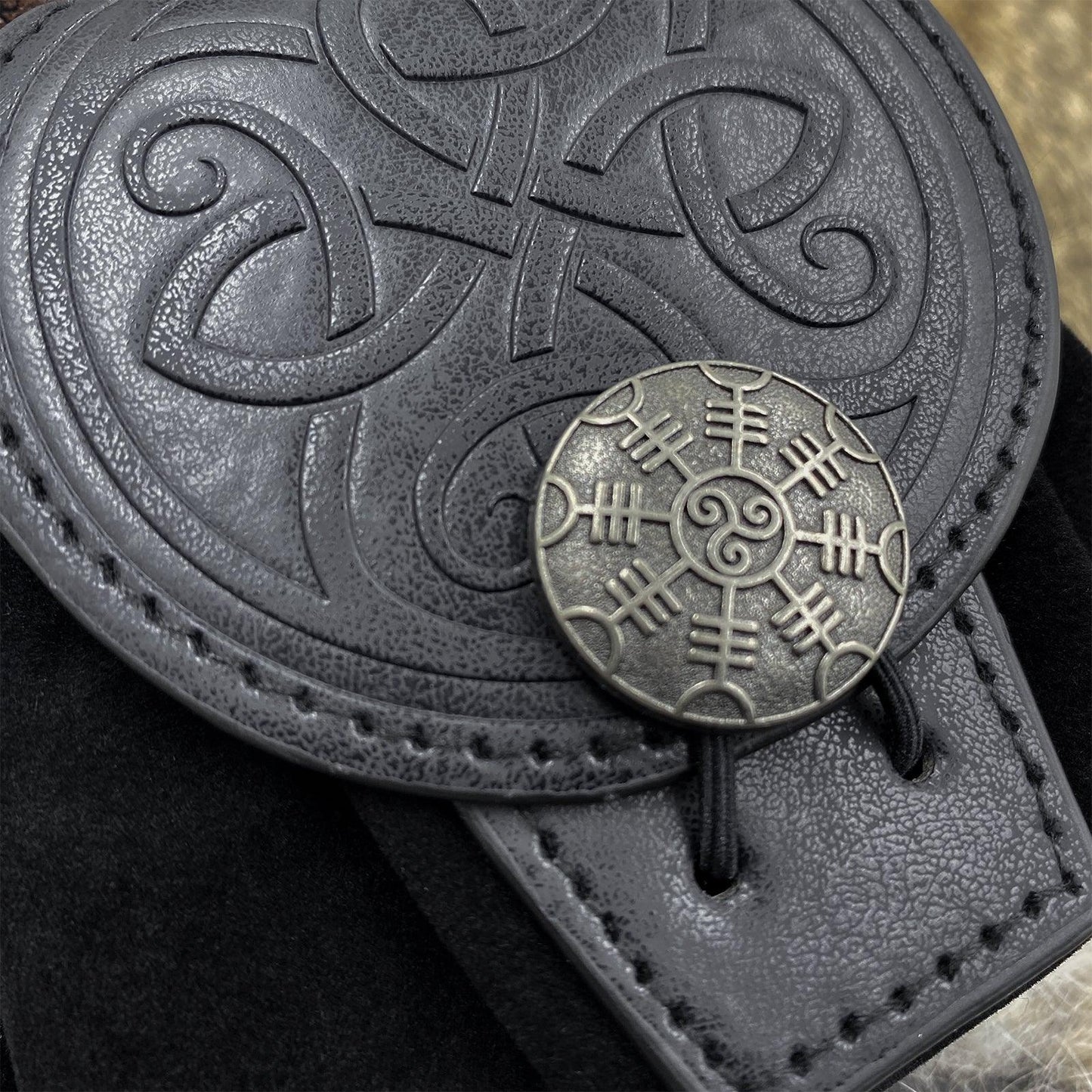 HiiFeuer Medieval Embossed Faux Leather Belt Pouch, Retro Renaissance Portable Belt Bag Coin Purse Dice Bag for LARP Ren Faire