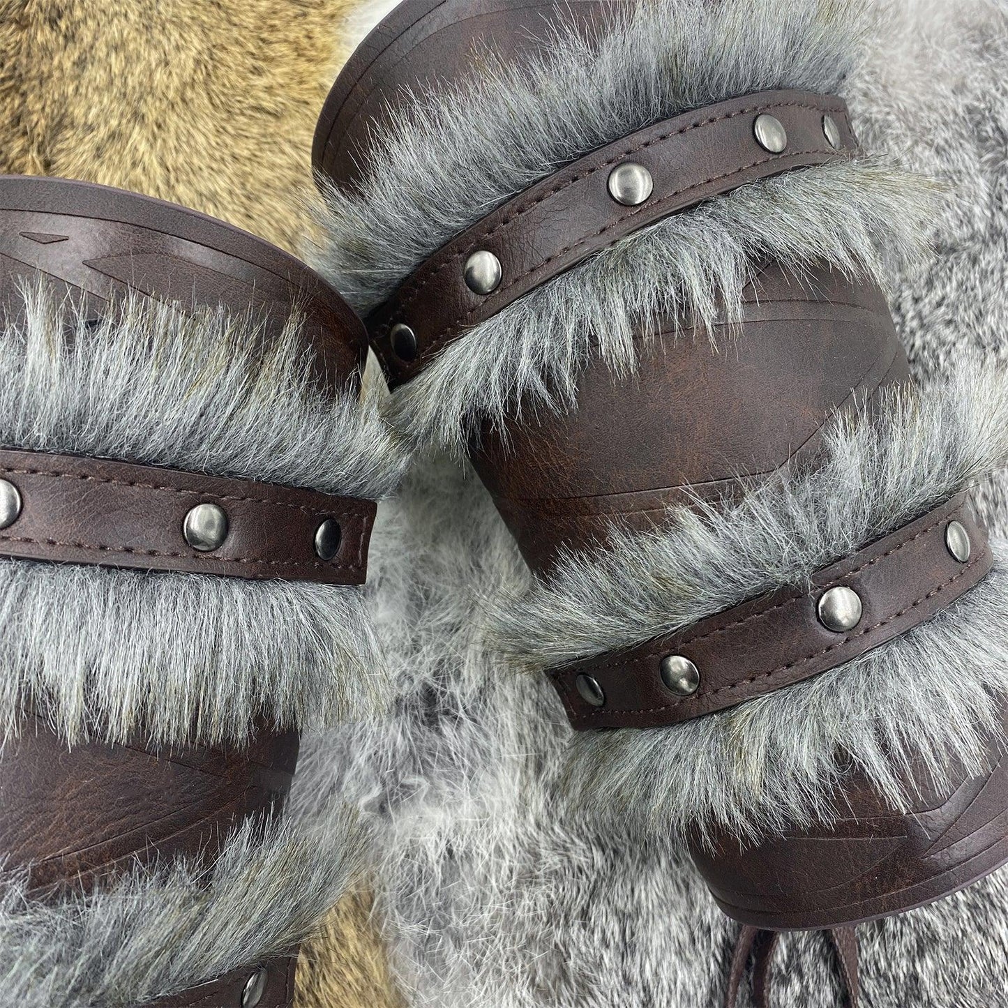 HiiFeuer Nordic Viking Barbarian Arm Guards, Medieval Artificial Fur Gauntlets, Vintage Faux Leather Bracers for LARP