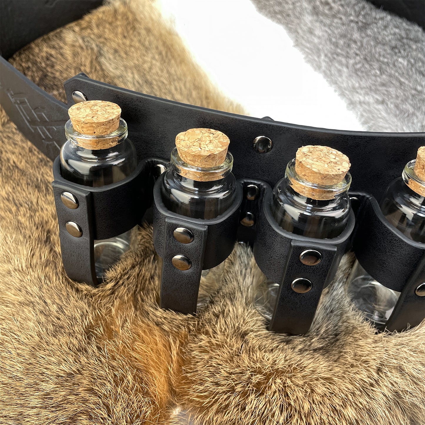HiiFeuer Medieval Embossed Alchemy Faux Leather Buckle Belt with 4 Cork Vials, Fantasy Wizard Potion Bottles Belt