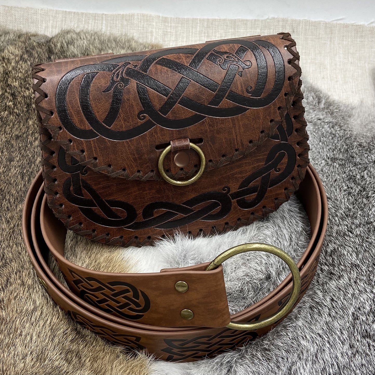 HiiFeuer Medieval Embossed O Ring Belt with Nordic Embossed Belt Bag, Vintage Faux Leather Belt and Belt Pouch Set for LARP