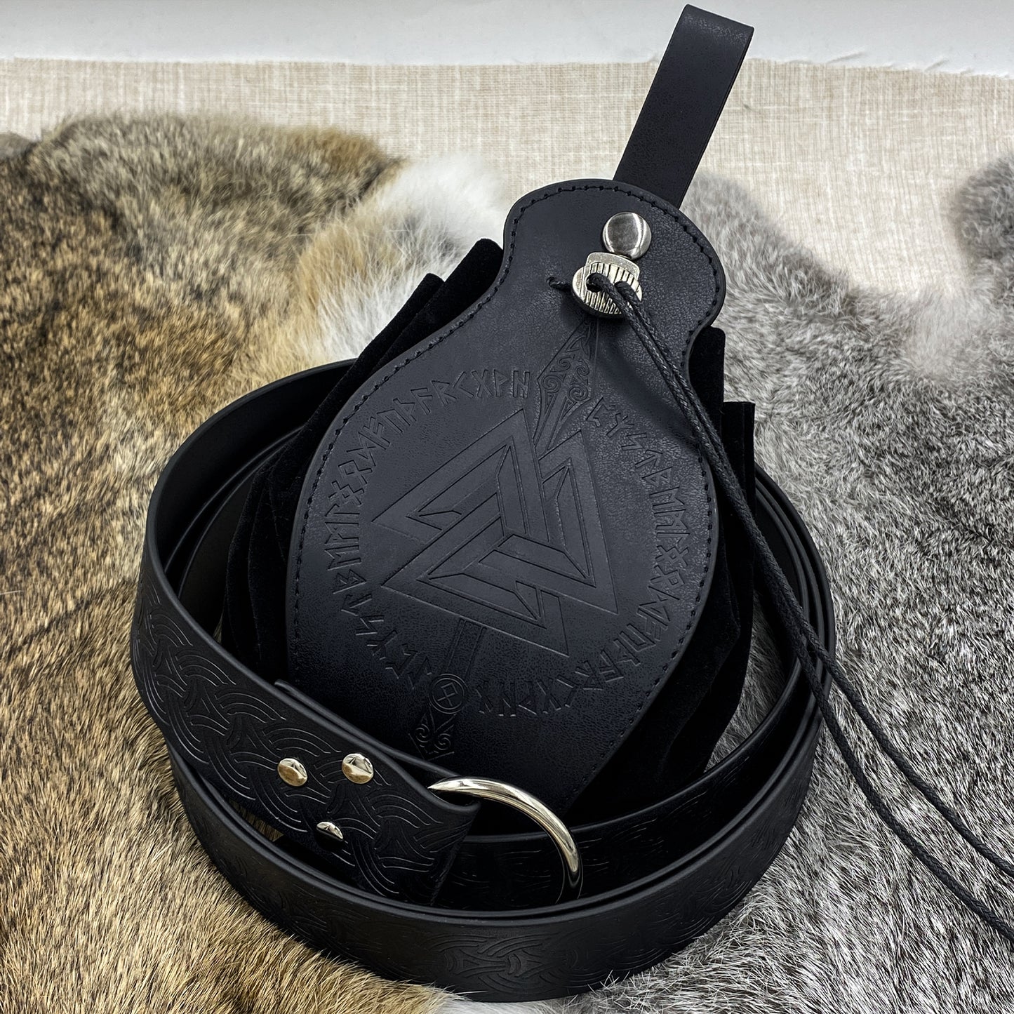 HiiFeuer Medieval O Ring Belt with Portable Drawstring Pouch, Retro Renaissance Faux Leather Belt and Purse Set for Ren Faire