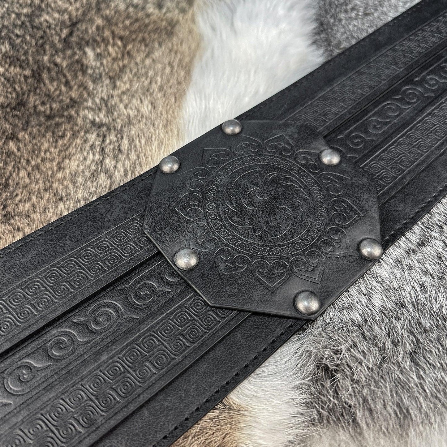 HiiFeuer Viking Wide Belt, Medieval Faux Leather Armor Belt Knight Corset Belt, LARP Costume