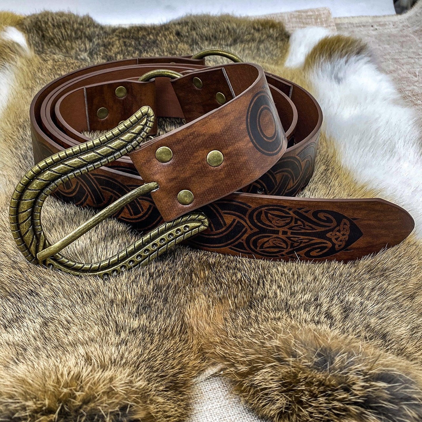 HiiFeuer Nordic Embossed Buckle Belt, Retro Medieval Faux Leather Knight Belt, LARP Cosplay