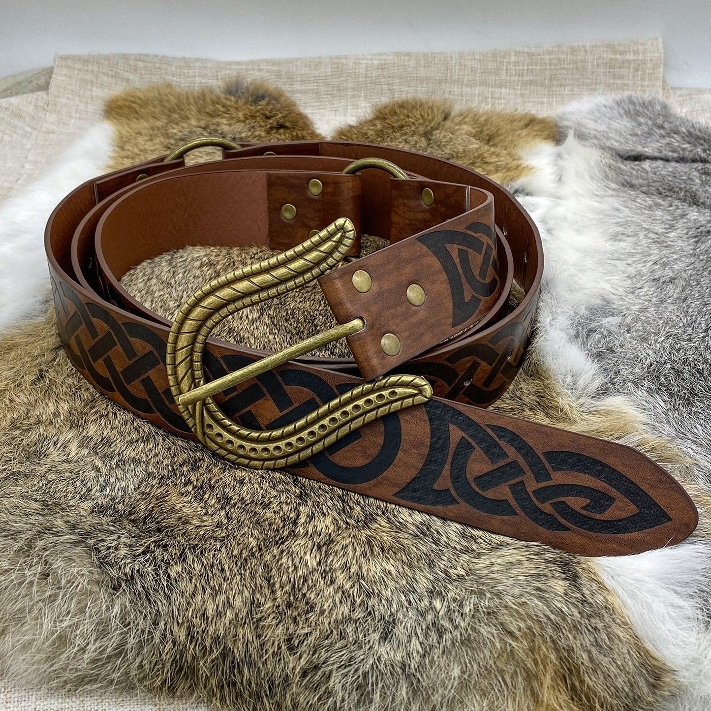 HiiFeuer Nordic Embossed Buckle Belt, Retro Medieval Faux Leather Knight Belt, LARP Cosplay