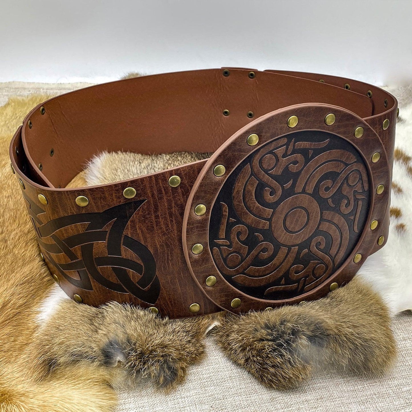 HiiFeuer Viking Embossed Wide Belt, Nordic Faux Leather Armor Belt Knight Corset Belt, LARP Halloween Costume