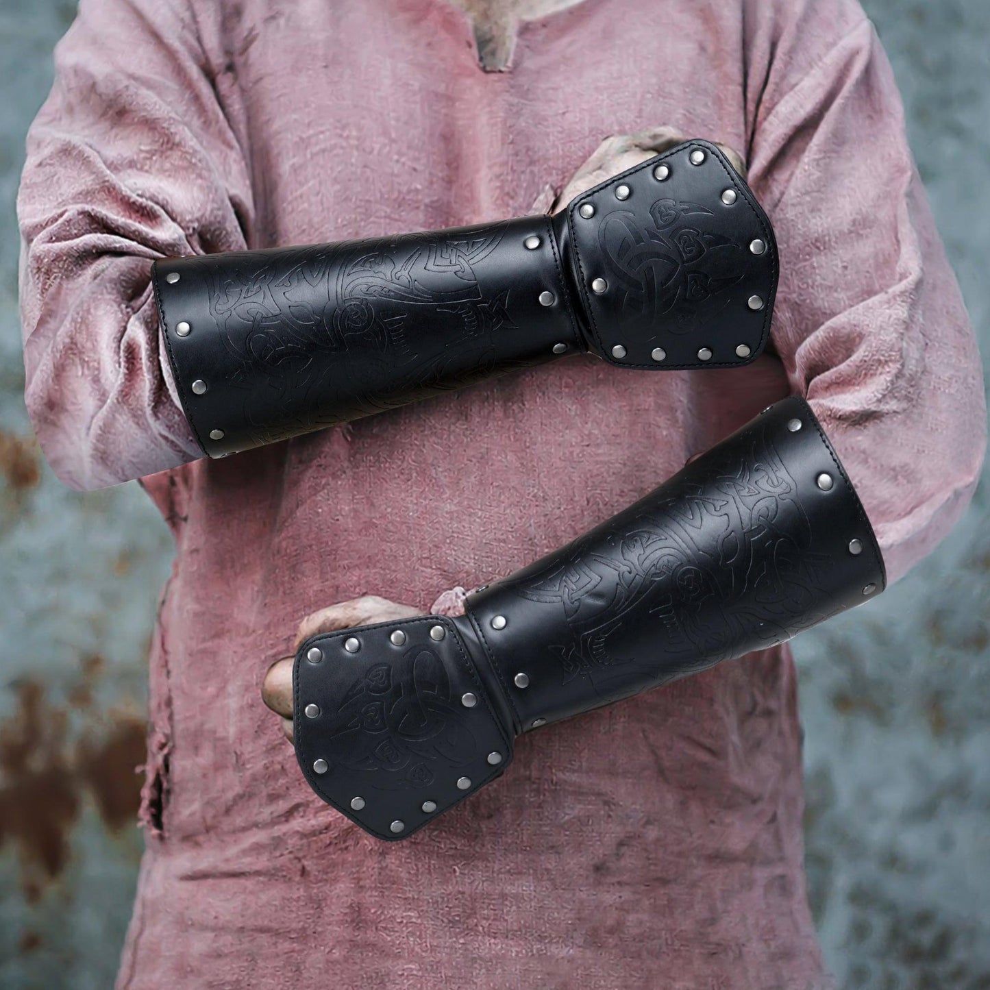 HiiFeuer Viking Fenrir Gauntlet, Medieval Faux Leather Arm Armor Knight Bracer, LARP Halloween Costume