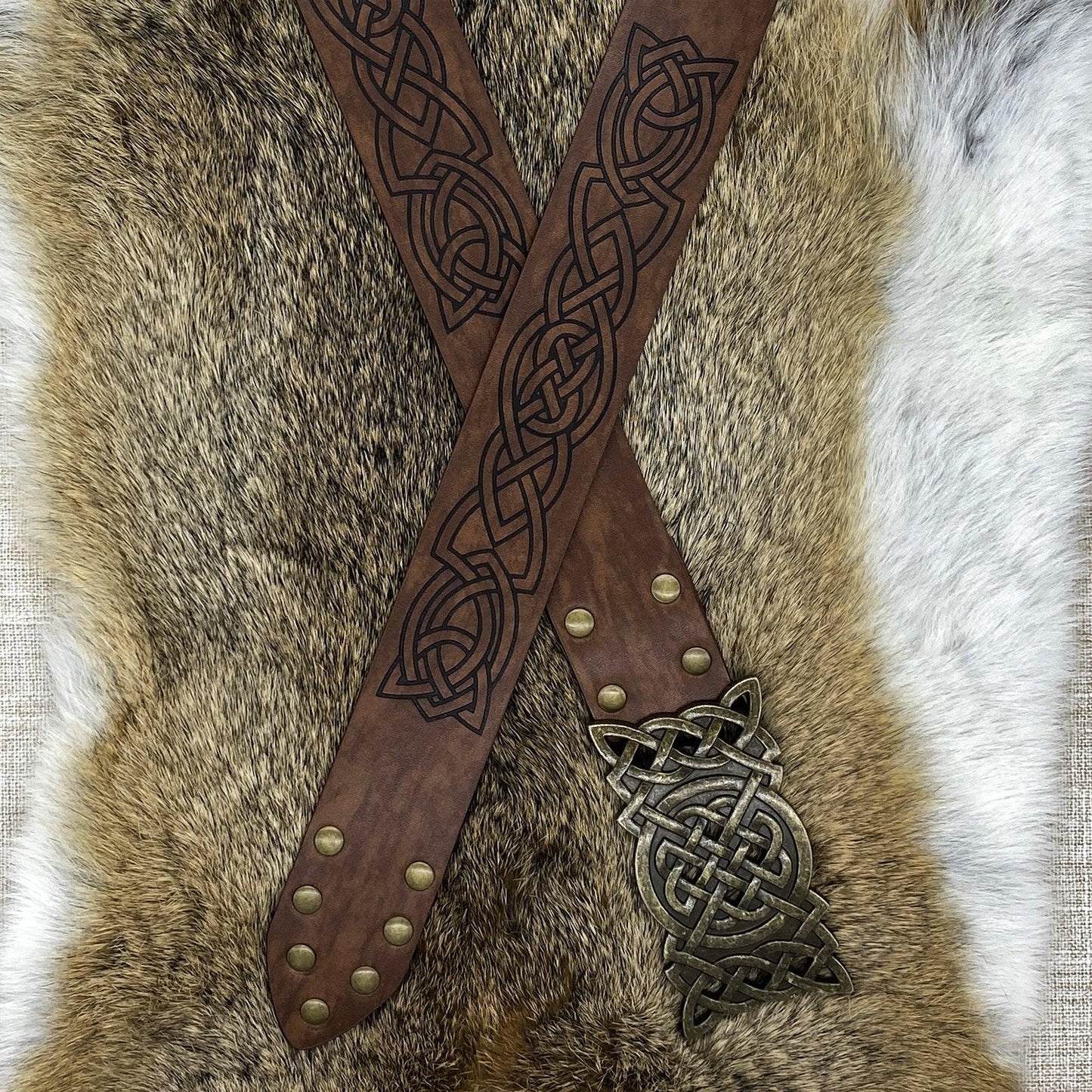 HiiFeuer Viking Embossed Buckle Belt, Nordic Faux Leather Knight Belt, Retro Medieval Warrior Belt for LARP Cosplay Halloween