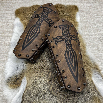 HiiFeuer Medieval Embossed Arm Bracers, Retro Faux Leather Knight Arm Gauntlets, Vintage Renaissance Arm Guards