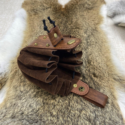 HiiFeuer Vintage Medieval Faux Leather Drawstring Pouch, Middle Ages Portable Coin Purse, Rivets Belt Pouch Dice Bag For LARP Ren Faire