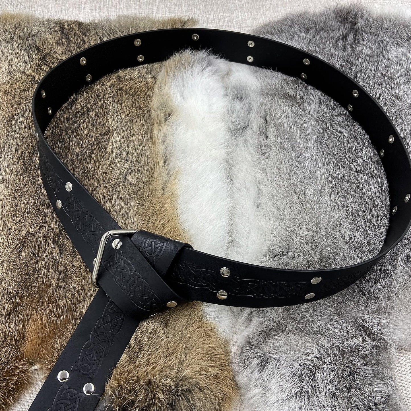 HiiFeuer Medieval Embossed Square Buckle Belt,Retro Middle Ages Faux Leather Mercenary Knight Belt,for LARP Ren Faire