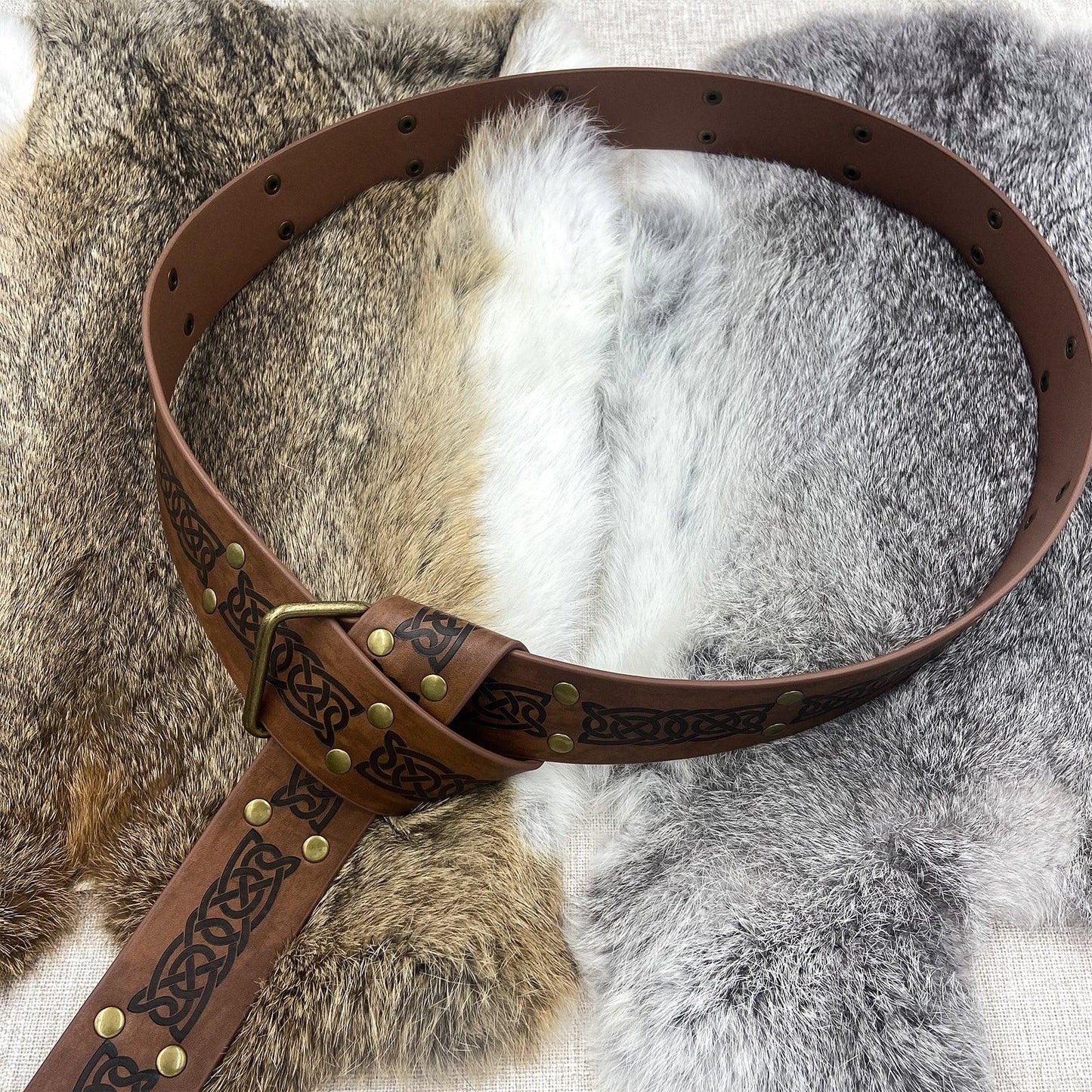 HiiFeuer Medieval Embossed Square Buckle Belt,Retro Middle Ages Faux Leather Mercenary Knight Belt,for LARP Ren Faire