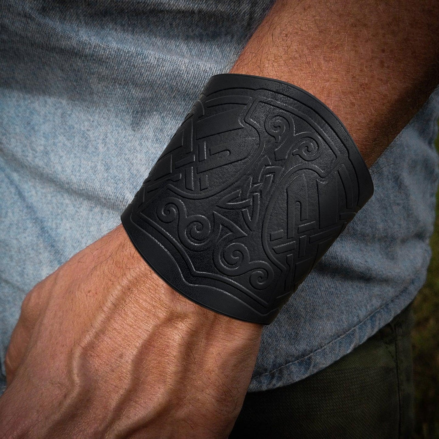 HiiFeuer 2 PCS Viking Embossed Faux Leather Cuff Bracelet, Norse Retro Wristband, Nordic Mjolnir Vegvisir Pattern Cuff Bangle Bracelet