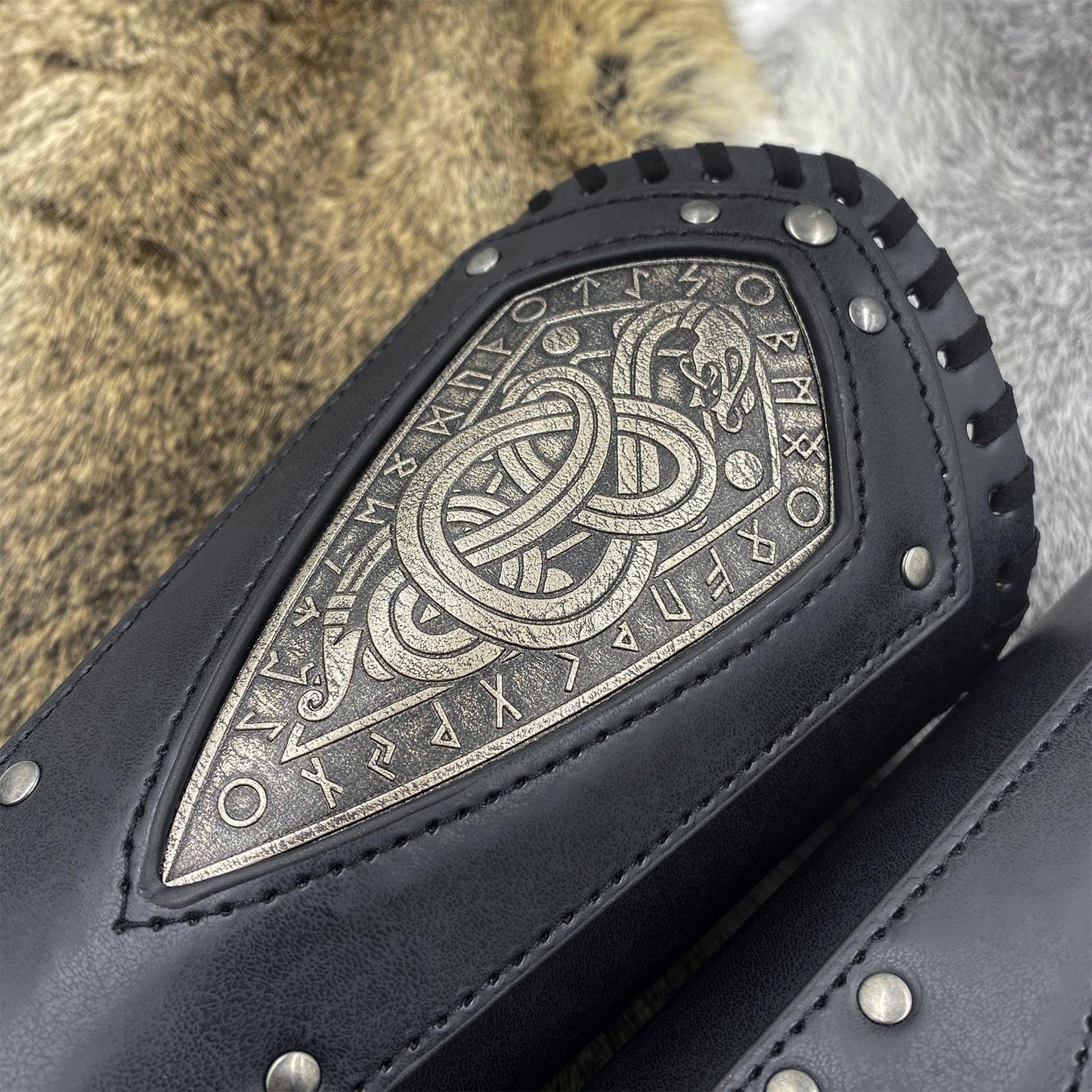 HiiFeuer Viking Embossed Dragon Faux Leather Arm Guards, Medieval Vintage Mercenary Arm Bracers, Retro Knight Gauntlets