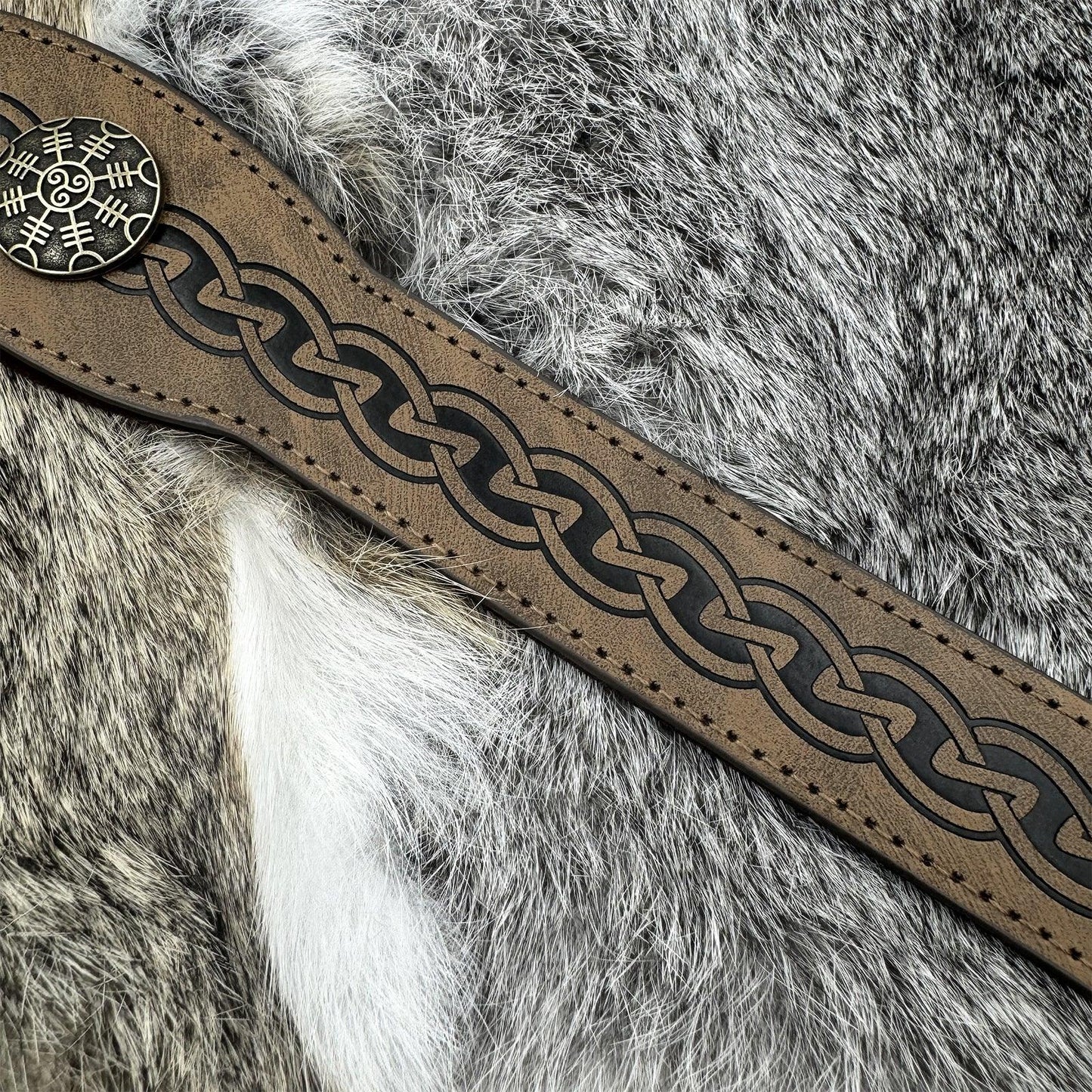HiiFeuer Medieval Embossed Faux Leather Headpiece, Retro Renaissance Adjustable Headband, Cosplay Costume Accessories