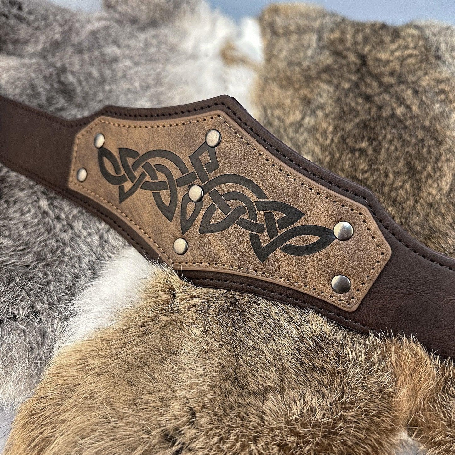 HiiFeuer Medieval Embossed Faux Leather Headpiece, Retro Renaissance Adjustable Headband, Cosplay Costume Accessories