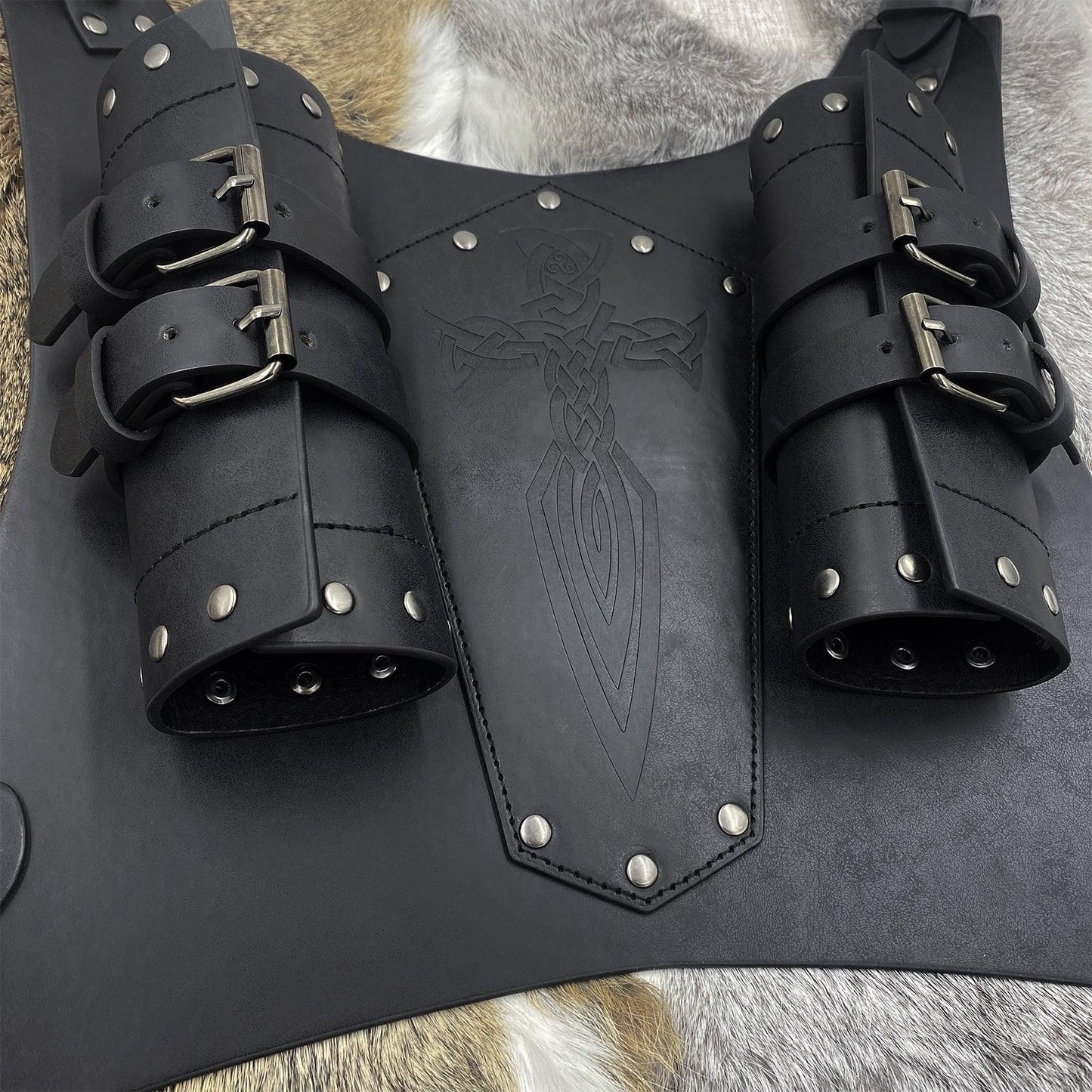 HiiFeuer Medieval Faux Leather Embossed Double Back Sword Frog, Adjustable Renaissance Knight Mercenary Sword Holster