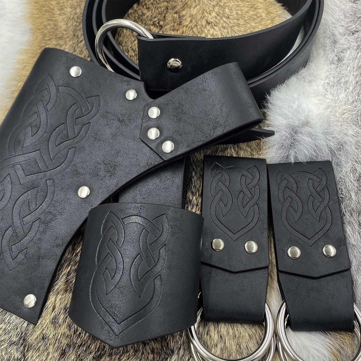 HiiFeuer 5 Pieces Medieval Belt Costume Accessories Renaissance Skirt Hike Viking Horn Belt Holster Dagger Holster Sword Frog