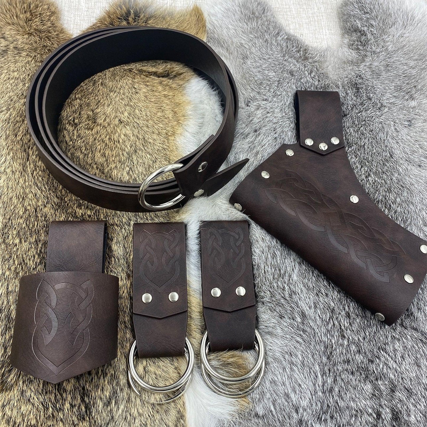 HiiFeuer 5 Pieces Medieval Belt Costume Accessories Renaissance Skirt Hike Viking Horn Belt Holster Dagger Holster Sword Frog