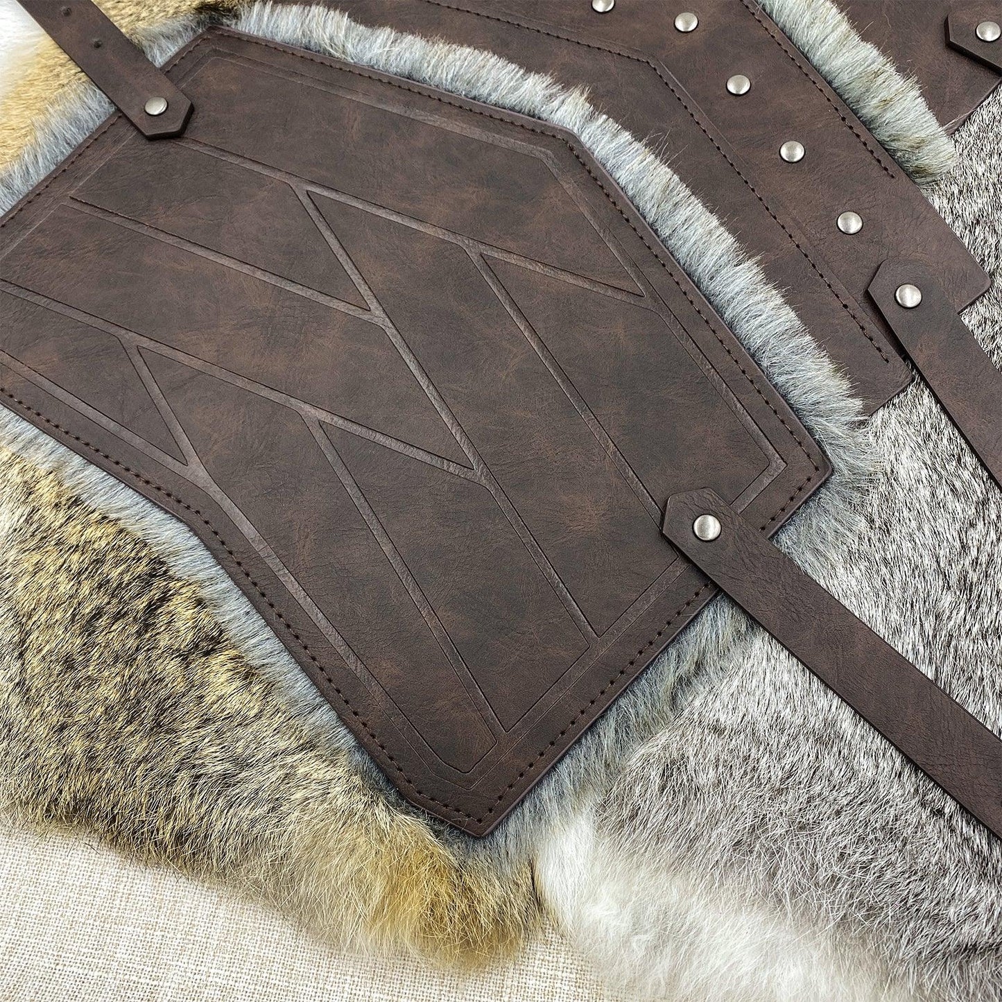 HiiFeuer Medieval Faux Leather Barbarian Leg Gaiters, Vintage Middle Ages Knight Leg Armor, Artificial Fur Shin Guards