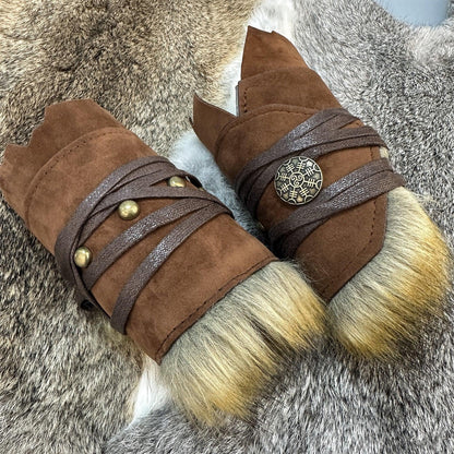 HiiFeuer Medieval Suede Arm Wraps, Renaissance Artificial Fur Bracers, Viking Wrist Band Archery Arm Guards Knight Gauntlets