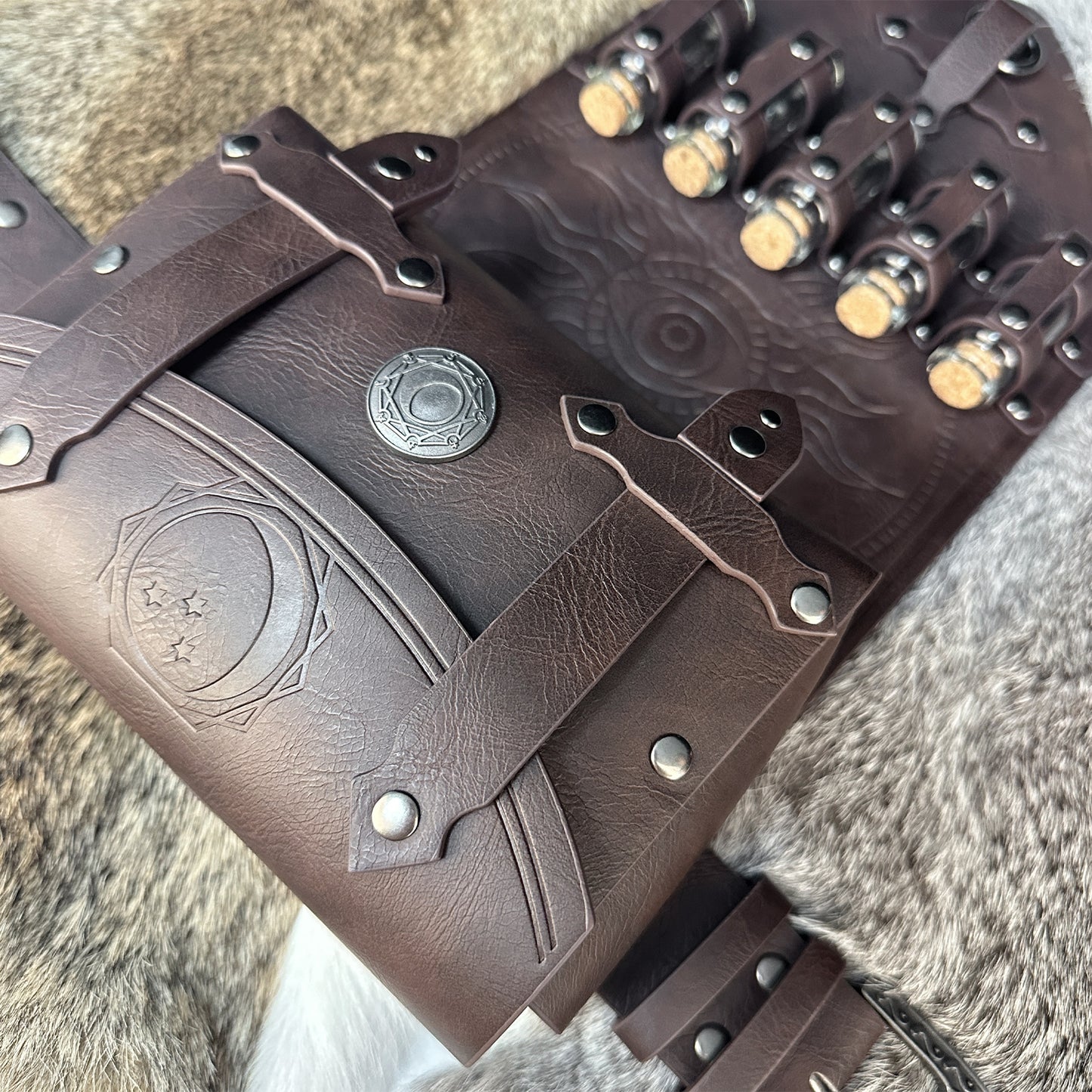 HiiFeuer 3PCs Medieval Alchemy Faux Leather Belt Bag Set with 5 Cork Potion Vials, Fantasy Embossed Wizard Belt