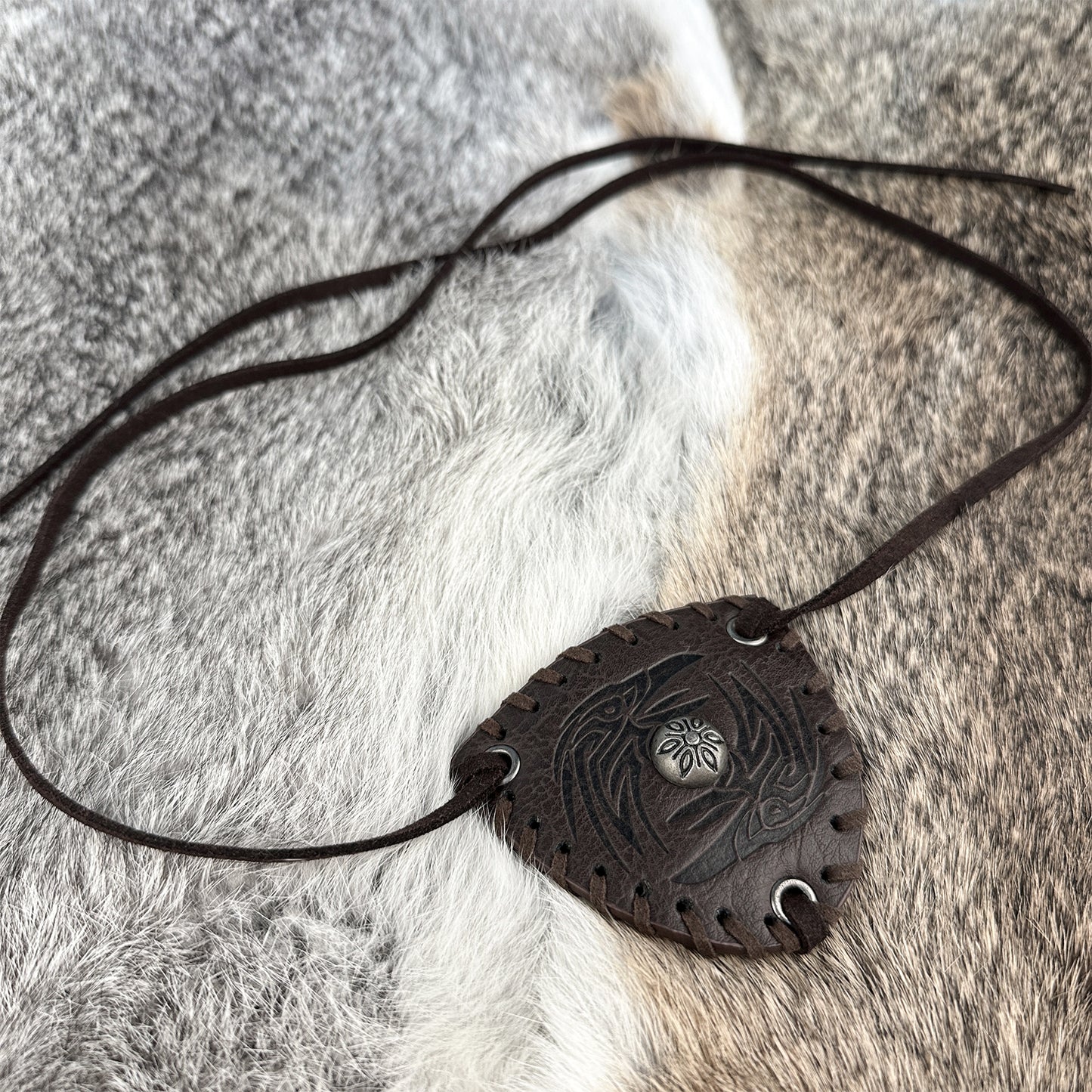HiiFeuer Medieval Embossed Pirate Eye Patch, Vintage Faux Leather Eye Mask Viking Accessories, Renaissance Eye Cover Cosplay