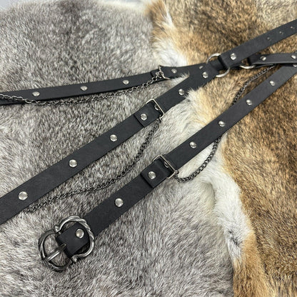 HiiFeuer Medieval DIY Faux Leather Metal Chain Belt, Vintage Adjustable Thin Belt For Women, Retro Skinny Belt For Dresses